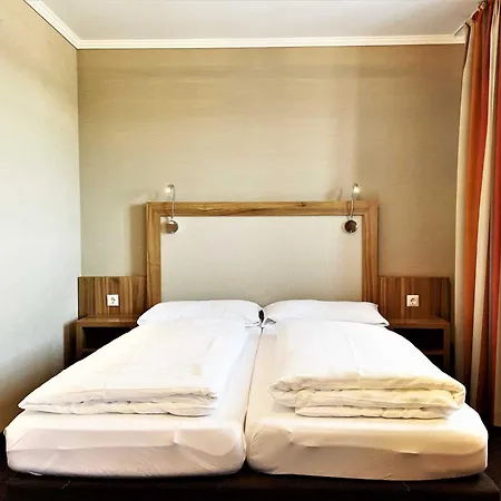 Ibs Begegnungszentrum Hotel *